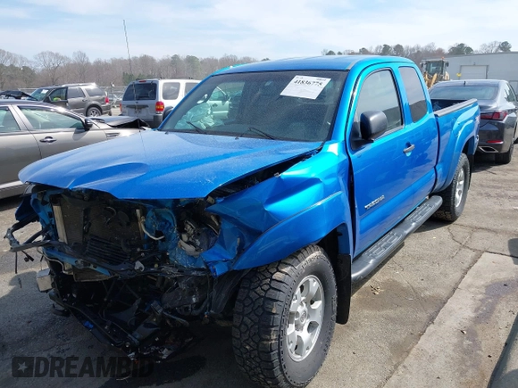 2011 Toyota Tacoma with VIN 5TFUU4EN1BX016557, listed as a IAAI auction lot 41836775 with 123,879 mi miles. Bid and sale history available at carsss.com. Image 2.