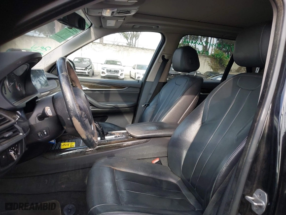 2015 BMW X5 sDrive35i with VIN 5UXKR2C54F0H35124, listed as a IAAI auction lot 41885474 with 88,865 mi miles. Bid and sale history available at carsss.com. Image 20.