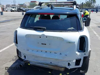 2017 MINI Countryman Cooper z VIN WMZYS7C38H3E07203, wystawiony jako IAAI lot #42272765 z przebiegiem 66 308 mil mil oraz . Historia ofert i sprzedaży dostępna na DreamBid. Obrazek 17.