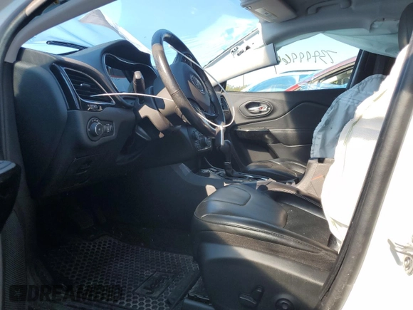 2020 Jeep Cherokee Altitude with VIN 1C4PJMLB4LD536737, listed as a Copart auction lot 73999964 with 25,610 mi miles and Salvage Title. Bid and sale history available at carsss.com. Image 7.