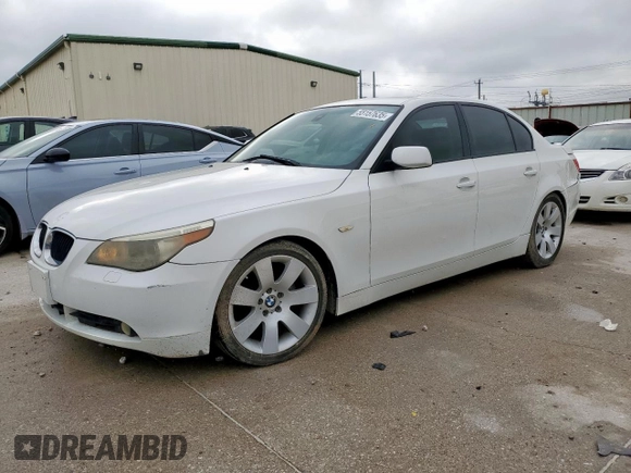 2005 BMW 5 Series 530i with VIN WBANA73565CR57531, listed as a Copart auction lot 55157635 with 231,388 mi miles and Clean Title. Bid and sale history available at carsss.com. Image 1.