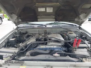 2001 Toyota 4Runner SR5 z VIN JT3GN86R010204792, wystawiony jako IAAI lot #42083906 z przebiegiem 215 180 mil mil oraz . Historia ofert i sprzedaży dostępna na DreamBid. Obrazek 10.