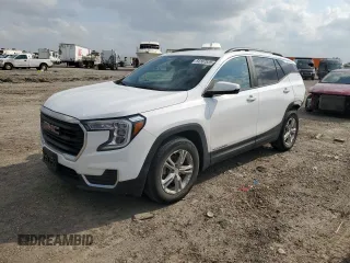 2022 GMC Terrain SLE z VIN 3GKALMEV2NL112854, wystawiony jako Copart lot #54167535 z przebiegiem 44 529 mil mil oraz Szkoda całkowita • Salvage title. Historia ofert i sprzedaży dostępna na DreamBid. Obrazek 1.