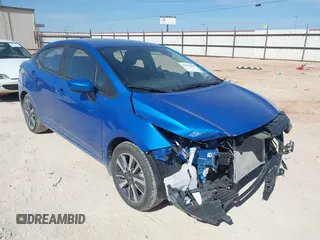 2023 Nissan Versa SV z VIN 3N1CN8EV9PL872078, wystawiony jako IAAI lot #41691866 z przebiegiem 8 083 mil mil oraz . Historia ofert i sprzedaży dostępna na DreamBid. Obrazek 1.