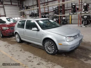 2005 Volkswagen GTI 1.8T with VIN 9BWDE61J854034528, listed as a IAAI auction lot 41624531 with 109,818 mi miles. Bid and sale history available at carsss.com. Image 1.