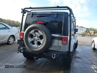 2016 Jeep Wrangler Unlimited 75th Anniversary with VIN 1C4HJWEGXGL149548, listed as a IAAI auction lot 41918007 with 254,655 mi miles. Bid and sale history available at carsss.com. Image 15.