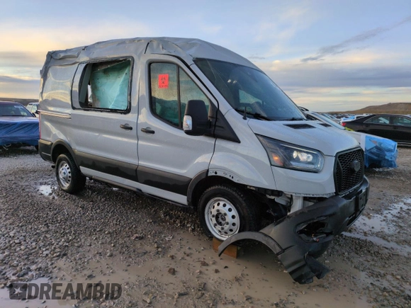 2023 Ford Transit with VIN 1FTBR2DG3PKA80135, listed as a Copart auction lot 46504465 with 21,334 mi miles and Salvage title. Bid and sale history available at DreamBid. Image 4.