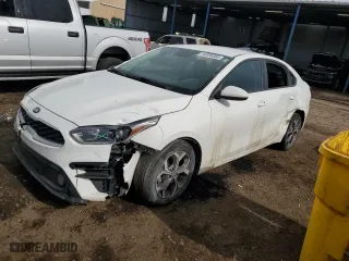 2020 Kia Forte LXS with VIN 3KPF24AD2LE142469, listed as a Copart auction lot 44389285 with 105,211 mi miles and Salvage Title. Bid and sale history available at carsss.com. Image 1.