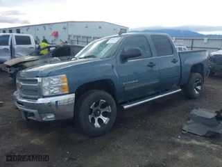 2012 Chevrolet Silverado 1500 LT with VIN 1GCPKSE74CF123098, listed as a IAAI auction lot 41852132 with 146,463 mi miles. Bid and sale history available at carsss.com. Image 2.