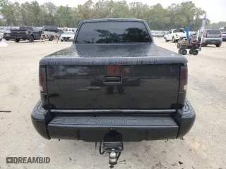 2000 GMC Sonoma SLS w/1SR Pkg with VIN 1GTCS1959Y8302590, listed as a Copart auction lot 49321645 with 177,068 mi miles and Salvage Title. Bid and sale history available at carsss.com. Image 6.