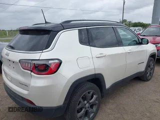 2018 Jeep Compass Limited z VIN 3C4NJDCBXJT100358, wystawiony jako IAAI lot #42107674 z przebiegiem 82 302 mil mil oraz . Historia ofert i sprzedaży dostępna na DreamBid. Obrazek 4.