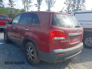 2011 Kia Sorento LX with VIN 5XYKT3A18BG015478, listed as a IAAI auction lot 41966265 with 98,269 mi miles. Bid and sale history available at carsss.com. Image 3.