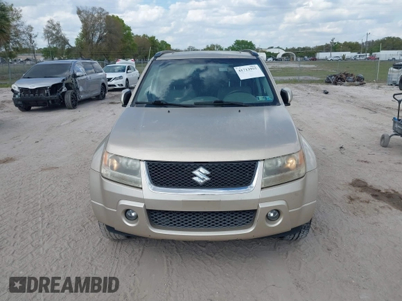 2008 Suzuki Grand Vitara Luxury z VIN JS3TD947384100130, wystawiony jako IAAI lot #41713955 z przebiegiem 180 631 mil mil oraz . Historia ofert i sprzedaży dostępna na DreamBid. Obrazek 6.