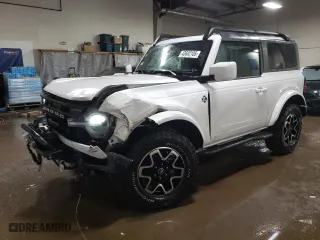 2021 Ford Bronco with VIN 1FMDE5AH7MLA62368, listed as a Copart auction lot 43602105 with 38,287 mi miles and Salvage Title. Bid and sale history available at carsss.com. Image 1.