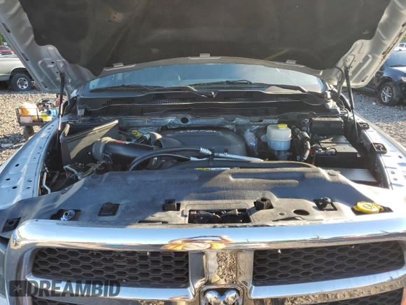 2016 Ram 2500 Tradesman z VIN 3C6UR5CJ9GG281527, wystawiony jako Copart lot #56062915 z przebiegiem 166 882 mil mil oraz Czysty tytuł • Clean title. Historia ofert i sprzedaży dostępna na DreamBid. Obrazek 11.
