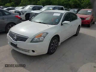 2009 Nissan Altima 2.5 S with VIN 1N4AL21EX9N493712, listed as a IAAI auction lot 42069308 with 202,667 mi miles. Bid and sale history available at carsss.com. Image 2.