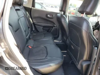 2018 Jeep Compass Latitude z VIN 3C4NJCBB4JT181594, wystawiony jako Copart lot #51822125 z przebiegiem 90 557 mil mil oraz Szkoda całkowita • Salvage title. Historia ofert i sprzedaży dostępna na DreamBid. Obrazek 11.