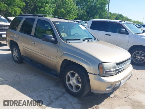 2005 Chevrolet TrailBlazer LS with VIN 1GNDS13S552348684, listed as a IAAI auction lot 42091315 with 216,602 mi miles and . Bid and sale history available at DreamBid. Image 1.