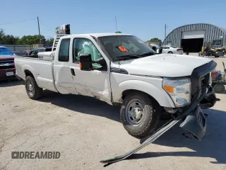 2016 Ford F-250 XLT with VIN 1FT7X2A61GEC25758, listed as a Copart auction lot 54184564 with 204,485 mi miles and Salvage title. Bid and sale history available at DreamBid. Image 4.