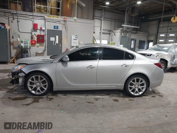 2016 Buick Regal GS with VIN 2G4GU5GX9G9104551, listed as a IAAI auction lot 41196186 with 119,118 mi miles. Bid and sale history available at carsss.com. Image 15.