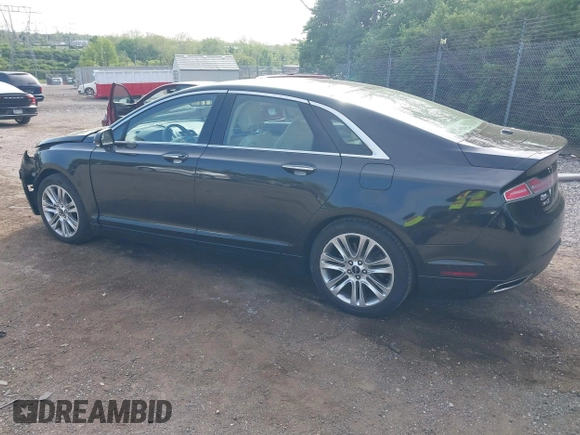 2014 Lincoln MKZ with VIN 3LN6L2J95ER832978, listed as a IAAI auction lot 42150806 with 80,319 mi miles. Bid and sale history available at carsss.com. Image 3.