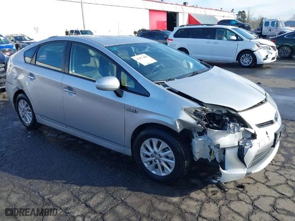 2013 Toyota Prius Plug-In with VIN JTDKN3DPXD3040321, listed as a IAAI auction lot 41477480 with 109,764 mi miles. Bid and sale history available at carsss.com. Image 1.