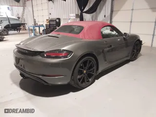2025 Porsche 718 Boxster with VIN WP0CA2A89SK212378, listed as a IAAI auction lot 41560239 with 735 mi miles. Bid and sale history available at carsss.com. Image 4.