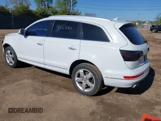 2014 Audi Q7 Premium Plus with VIN WA1LMAFE8ED012398, listed as a IAAI auction lot 42276962 with 131,012 mi miles and . Bid and sale history available at DreamBid. Image 3.