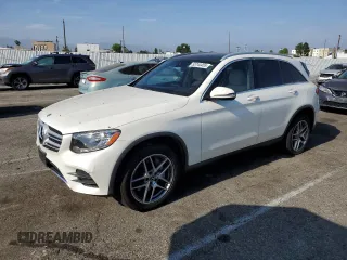 2017 Mercedes-Benz GLC 300 z VIN WDC0G4JB5HF238304, wystawiony jako Copart lot #53744455 z przebiegiem 189 373 mil mil oraz Szkoda całkowita • Salvage title. Historia ofert i sprzedaży dostępna na DreamBid. Obrazek 1.