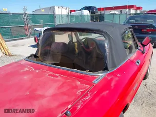 1989 Alfa Romeo Spider Graduate with VIN ZARBA5641K1063527, listed as a IAAI auction lot 41884427 with 107,243 mi miles. Bid and sale history available at carsss.com. Image 6.