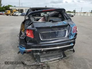 2019 Bentley Bentayga V8 z VIN SJAAM2ZV6KC025300, wystawiony jako Copart lot #81313854 z przebiegiem 2 982 mil mil oraz Szkoda całkowita • Salvage title. Historia ofert i sprzedaży dostępna na DreamBid. Obrazek 6.