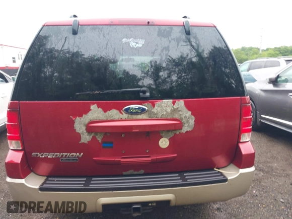 2006 Ford Expedition Eddie Bauer z VIN 1FMPU17506LA33013, wystawiony jako IAAI lot #42201809 z przebiegiem 205 163 mil mil oraz . Historia ofert i sprzedaży dostępna na DreamBid. Obrazek 16.