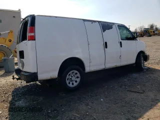 2010 Chevrolet Express Cargo Van with VIN 1GCUGADX0A1100654, listed as a Copart auction lot 47570865 with 0 mi miles and Salvage Title. Bid and sale history available at carsss.com. Image 3.