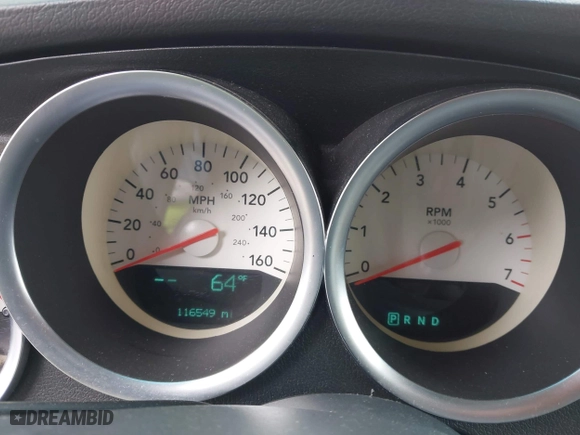 2005 Dodge Magnum RT with VIN 2D4GV58275H682691, listed as a IAAI auction lot 41866322 with 116,549 mi miles. Bid and sale history available at carsss.com. Image 7.