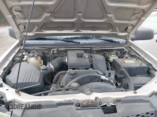 2005 Chevrolet Colorado 1SF LS Z71 z VIN 1GCDT136158190415, wystawiony jako IAAI lot #42059101 z przebiegiem 208 634 mil mil oraz . Historia ofert i sprzedaży dostępna na DreamBid. Obrazek 10.