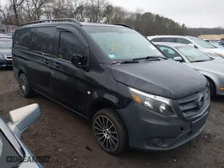 2019 Mercedes-Benz Metris Passenger Van with VIN WD4PG2EE1K3519009, listed as a IAAI auction lot 41437625 with 999,999 mi miles. Bid and sale history available at carsss.com. Image 1.