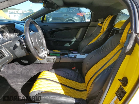 2009 Aston Martin Vantage z VIN SCFBF04C79GD12188, wystawiony jako Copart lot #45348405 z przebiegiem 29 580 mil mil oraz Szkoda całkowita • Salvage title. Historia ofert i sprzedaży dostępna na DreamBid. Obrazek 7.