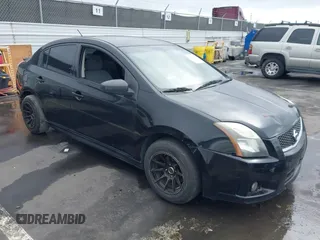 2012 Nissan Sentra S z VIN 3N1AB6AP6CL657036, wystawiony jako IAAI lot #41534060 z przebiegiem 147 070 mil mil oraz . Historia ofert i sprzedaży dostępna na DreamBid. Obrazek 1.