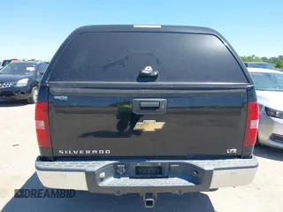 2007 Chevrolet Silverado 1500 LTZ with VIN 3GCEK13M07G519978, listed as a IAAI auction lot 41975934 with 222,828 mi miles. Bid and sale history available at carsss.com. Image 16.
