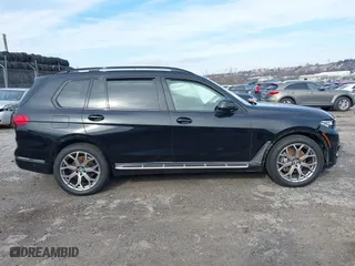 2021 BMW X7 xDrive40i with VIN 5UXCW2C08M9E57046, listed as a IAAI auction lot 41601223 with 43,988 mi miles. Bid and sale history available at carsss.com. Image 13.