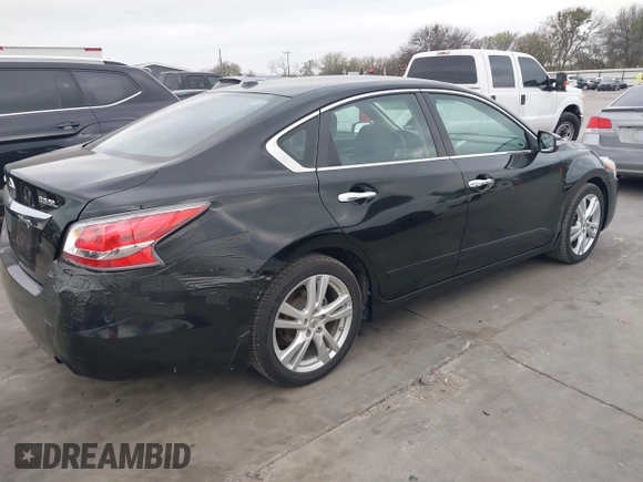 2014 Nissan Altima SL with VIN 1N4BL3AP0EC155835, listed as a IAAI auction lot 41801034 with 121,329 mi miles and . Bid and sale history available at DreamBid. Image 4.