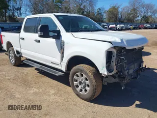 2024 Ford Super Duty F-250 SRW XL with VIN 1FT7W2BT7REE11458, listed as a IAAI auction lot 41733770 with 30,695 mi miles. Bid and sale history available at carsss.com. Image 1.