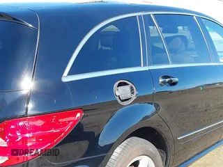 2010 Mercedes-Benz R-Class R 350 with VIN 4JGCB6FE0AA110342, listed as a IAAI auction lot 41440290 with 164,596 mi miles. Bid and sale history available at carsss.com. Image 18.