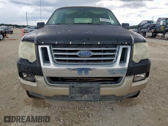 2006 Ford Explorer Eddie Bauer z VIN 1FMEU74E76UA33213, wystawiony jako Copart lot #62322315 z przebiegiem 158 510 mil mil oraz Czysty tytuł • Clean title. Historia ofert i sprzedaży dostępna na DreamBid. Obrazek 5.