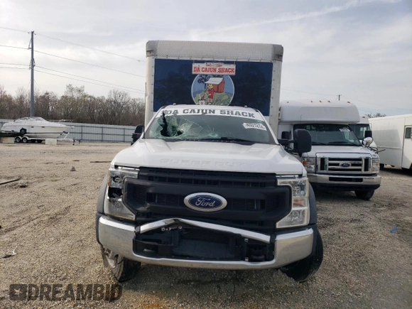 2021 Ford F-550 XL z VIN 1FDUF5GTXMDA11448, wystawiony jako Copart lot #86927474 z przebiegiem Nie podano mil oraz Nie do naprawy • Non repairable. Historia ofert i sprzedaży dostępna na DreamBid. Obrazek 5.