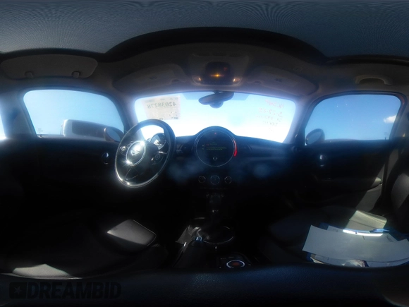 2016 MINI Hardtop 4 Door with VIN WMWXU1C58G2D08712, listed as a IAAI auction lot 42038278 with 96,874 mi miles and . Bid and sale history available at DreamBid. Image 18.