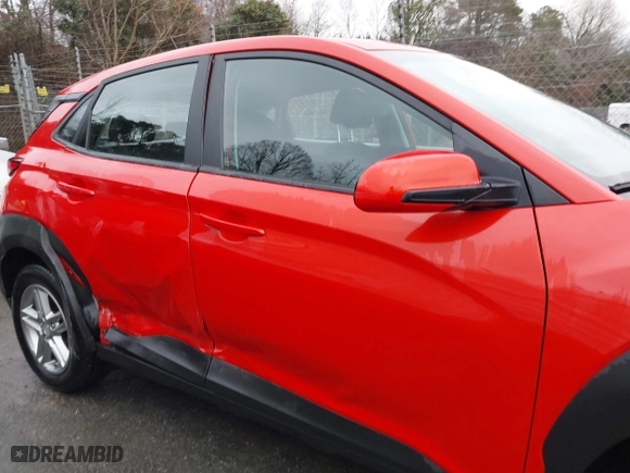 2020 Hyundai Kona SE with VIN KM8K1CAA2LU486477, listed as a IAAI auction lot 41529157 with 59,599 mi miles. Bid and sale history available at carsss.com. Image 13.