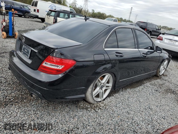 2014 Mercedes-Benz C 350 Sport with VIN WDDGF5HBXEA958358, listed as a Copart auction lot 48085305 with 154,880 mi miles and Clean Title. Bid and sale history available at DreamBid. Image 3.