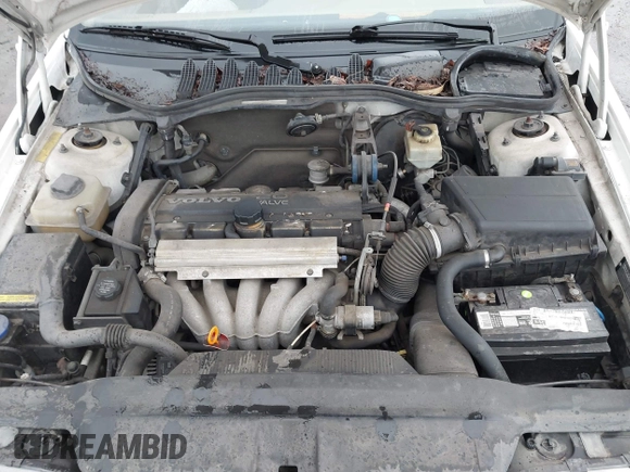 1996 Volvo S70 with VIN YV1LS5540T1337079, listed as a IAAI auction lot 41495253 with 180,722 mi miles. Bid and sale history available at carsss.com. Image 10.