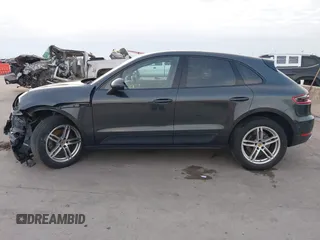 2018 Porsche Macan with VIN WP1AA2A53JLB05430, listed as a IAAI auction lot 41575202 with 65,834 mi miles. Bid and sale history available at carsss.com. Image 14.